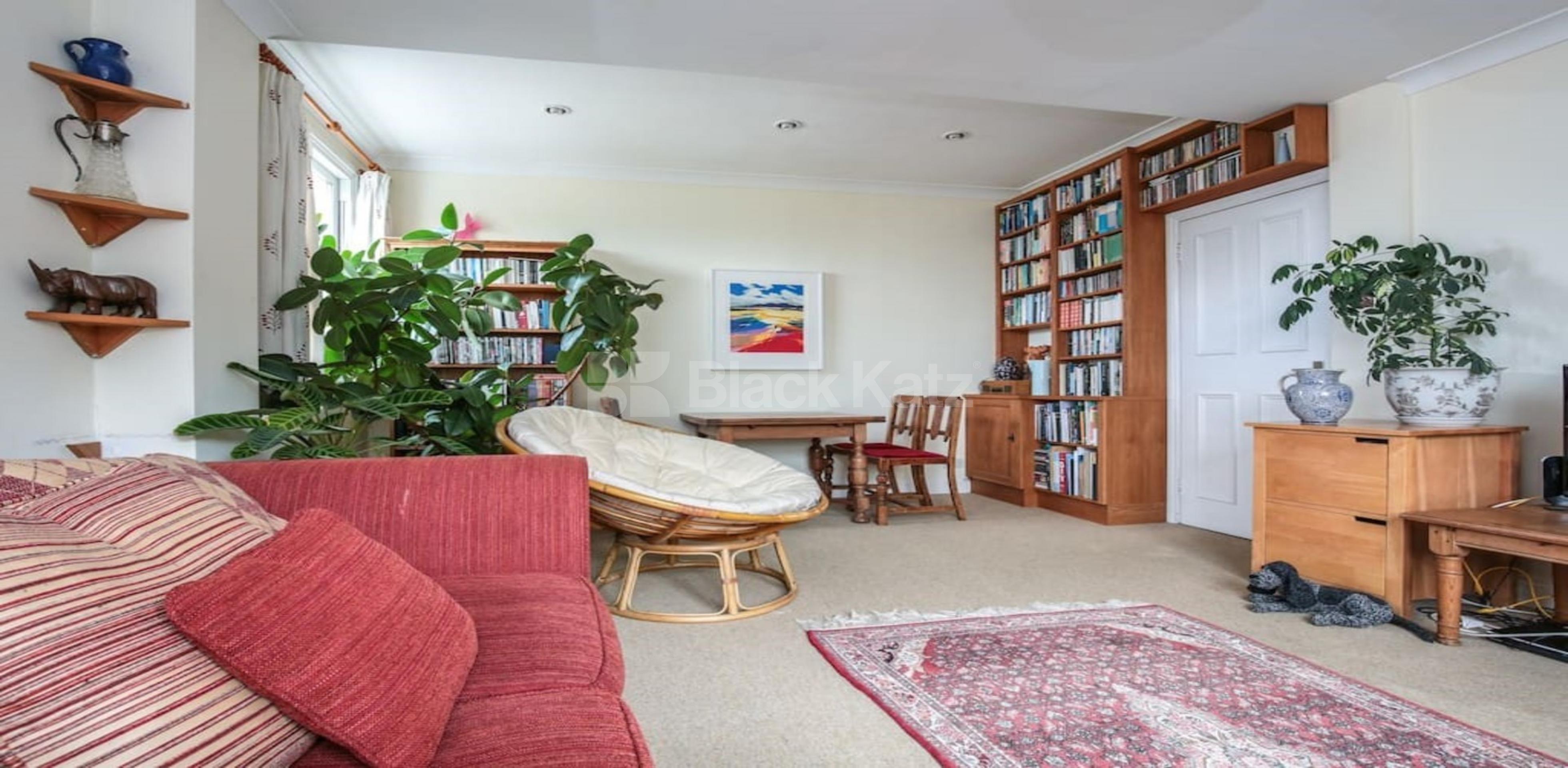 			NEW INSTRUCTION!, 2 Bedroom, 1 bath, 1 reception Apartment			 Ferme Park Road, CROUCH END N8